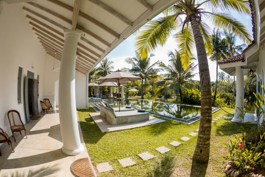 luxury villa garden